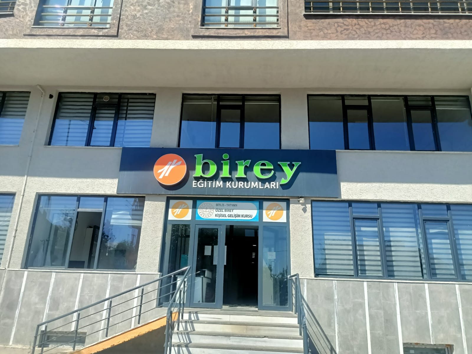Bitlis Tatvan Birey Kişisel Gelişim Kursu kampüsü
